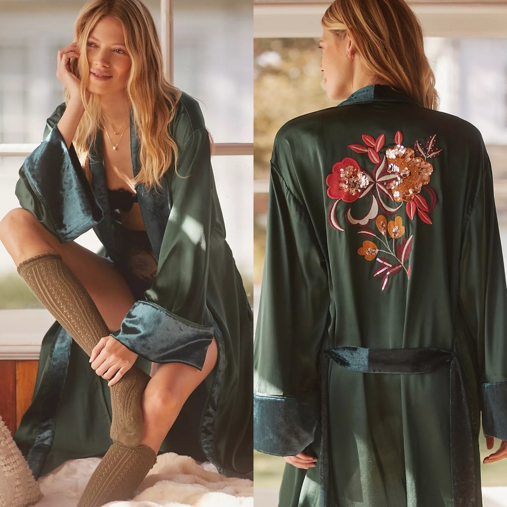 RARE! Anthropologie Sleek Floral Sequined Robe